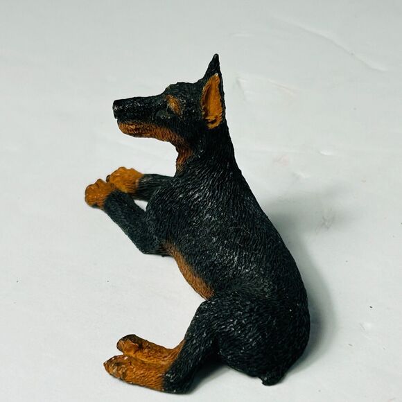 Castagna Doberman Resin Figurine Italy Vintage 1988 Cropped Black Red 2.5X1.5" - Picture 2 of 6